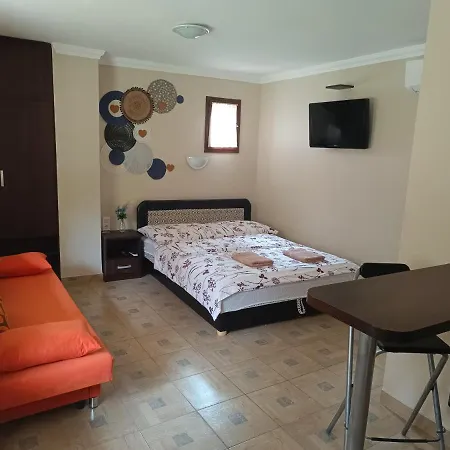 Apampa Apartman Hajduszoboszlo Exterior photo