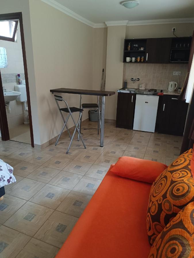 Apartment Apampa *